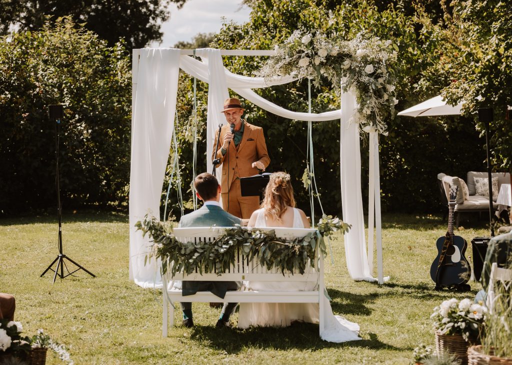 Herberts Hof, Pegau, Hochzeit, Denkmalschmiede Höfgen, Zelt, Braut, Kleid, Anzug